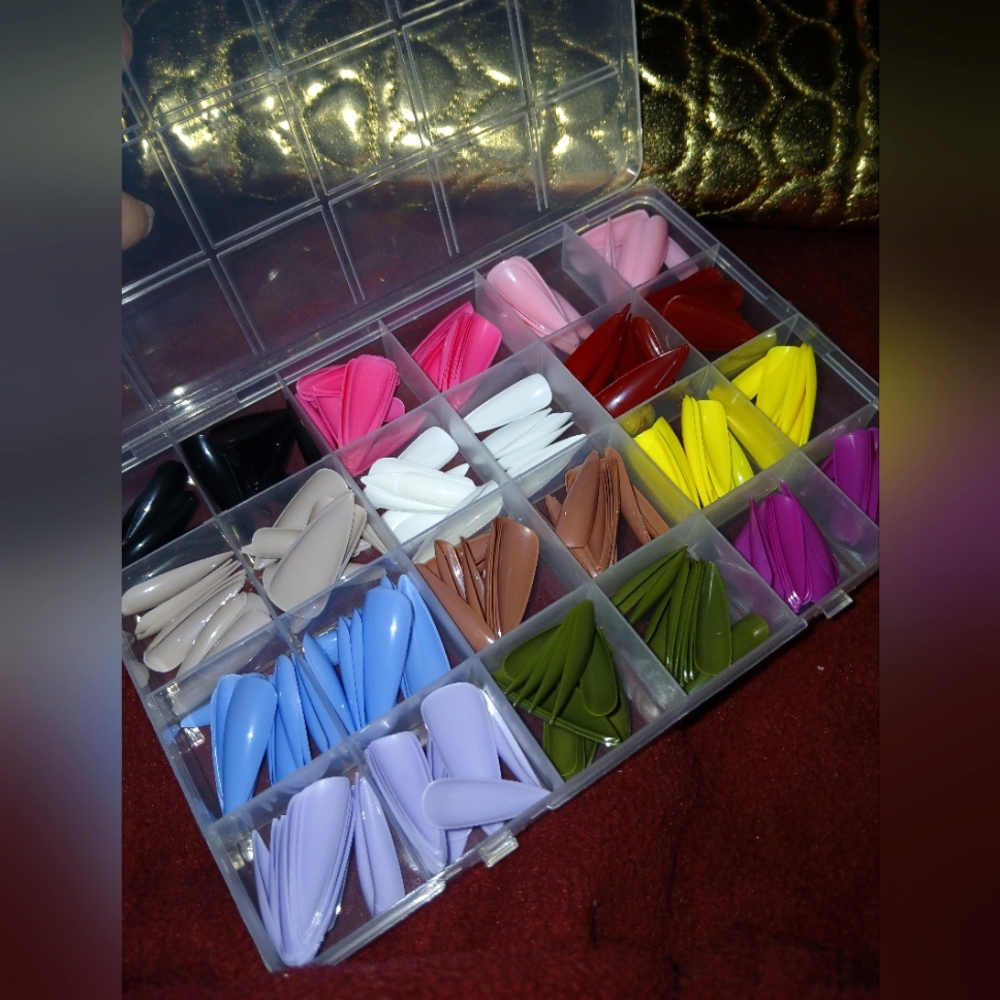 BRAND NEW STILLETO PRESS ON NAIL VARIETY PACK